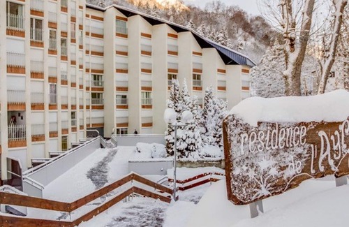 Bareges Apartment | Bright 2-room apt, sleeps 6, parking, near shops and skiing