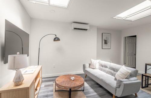 East Harlem Apartment | Bright 2BR 2BA Steps from Central Park, Great Location!