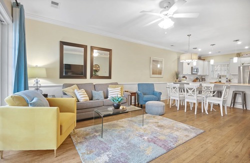 Central Myrtle Beach Condo | Bright 2BR Retreat w/King Bed, Pool & Golf Views