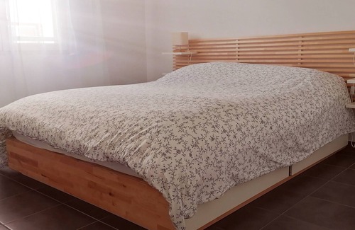 La Madeleine Apartment | Bright 45m² in a lively area