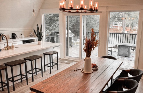 Minden Hills Cottage | Bright A-Frame Cottage on the Lake