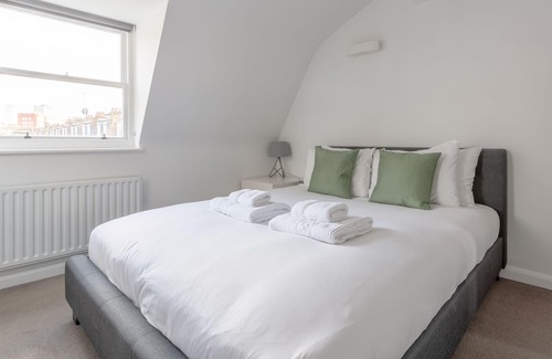 Pimlico Apartment | Bright & Airy 1 Bedroom Apartment in Central London