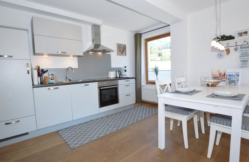 Hinterthal Apartment | Bright and tidy house with south-west balcony