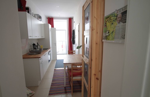 Matzleinsdorf House | Bright and cozy apartment, close to the city center and close to the train station