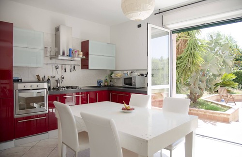 Sestri Levante Apartment | Bright and quiet apartment with private garden between 5 Terre and Portofino.