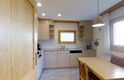 Champfer Apartment | Bright and quiet 2½-room apartment on the ground floor, 70m2, facing east.