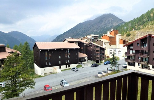 Isola Apartment | Bright and quiet duplex, 6 ppl, WiFi, balconies, near slopes