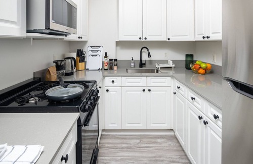 Boerum Hill Apartment | Bright and Renovated Cozy Studio Downtown Brooklyn w/ Elevator