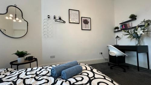 Clydebank Apartment | Bright and spacious apartment near Glasgow