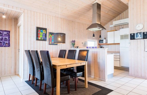 Skaven Strand House | Bright and Spacious Family Retreat-By Traum