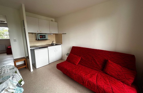 La Roche-Posay Apartment | Bright apartment with Wi-Fi 150m from Spa