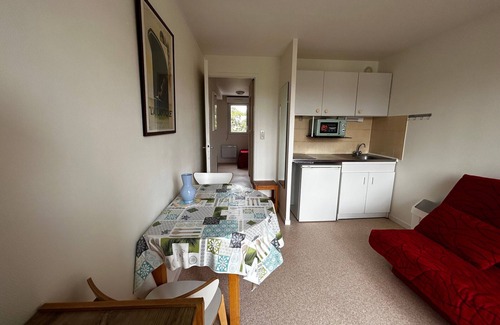La Roche-Posay Apartment | Bright apartment with Wi-Fi 150m from Spa