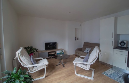 Saint-Nazaire Apartment | Bright apartment near the station