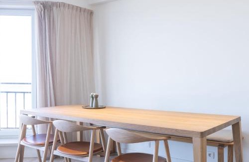 Middelkerke Apartment | Bright apartment with direct sea view