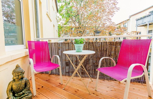 Magdeburg Condo | Bright apartment with balcony in green inner courtyard, WLAN, 4 beds