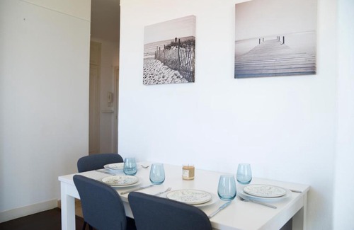 La Californie Apartment | Bright Apartment with Sea View