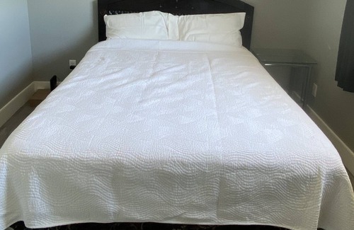 Gimli Cabin | Bright beautiful cabin in Gimli