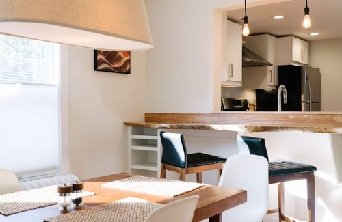 South End House | Bright, Clean House in Downtown Historic Neighborhood
