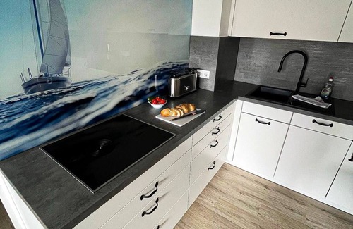 Zingst Apartment | Bright, comfortably furnished apartment directly on the dike and beach! - Residence