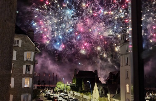 Saint-Cast-le-Guildo Apartment | Bright confortable flat facing the sea with private garden