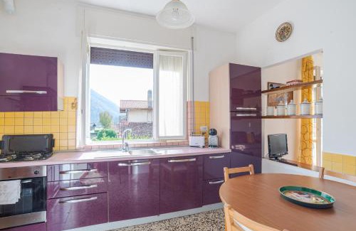 Barni Apartment | Bright & Cosy Apartments with Balcony