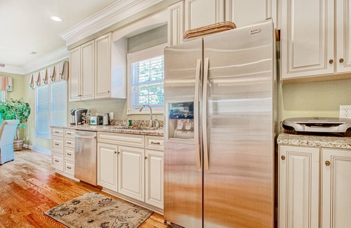 Atlantic Beach House | Bright, expansive home near the beach with enclosed yard & large deck