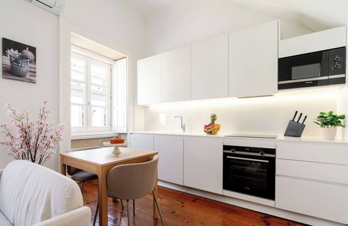 Foz do Douro Apartment | Bright Flat in Historic Foz House by HostWise