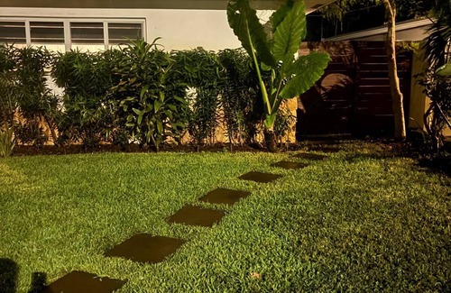 Fort Lauderdale House | Bright Hideaway in Oakland Park Near the Beach