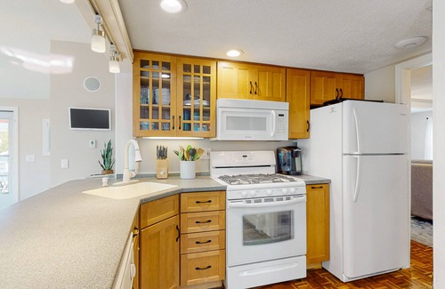 Wareham House | Bright home steps from private beach with kayaks, dock & Onset Bay view