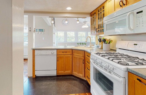 Wareham House | Bright home steps from private beach with kayaks, dock & Onset Bay view