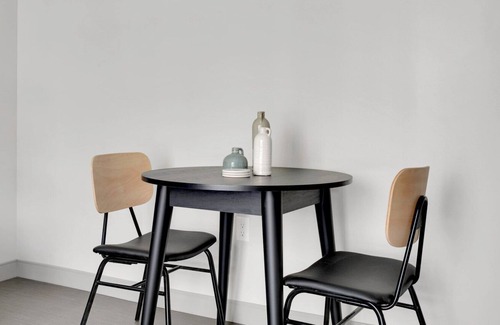 Forest Hills - Woodbourne Apartment | Bright Jamaica Plain 1BR w/ Gym & W/D, near Orange Line, by Blueground