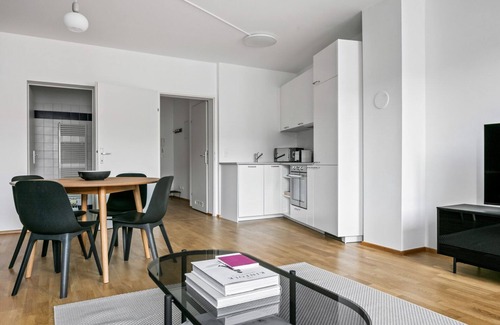 Matzleinsdorf Apartment | Bright Margareten 2BR, easy access to Matzleinsdorferplatz, by Blueground