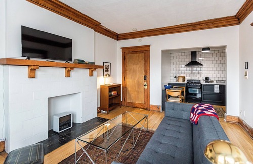 Midtown Apartment | Bright Midtown Corner Apartment with Parking
