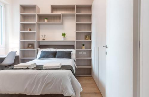 Santa Maria Novella Apartment | Bright & Modern 4 bedrooms Apartment in Center