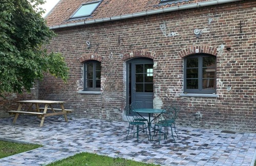 Epinoy House | Bright, modern and spacious apartment