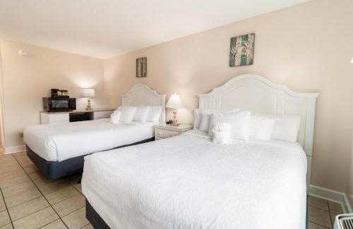 Litchfield by the Sea Apartment | Bright Modern Room First Floor Resort View