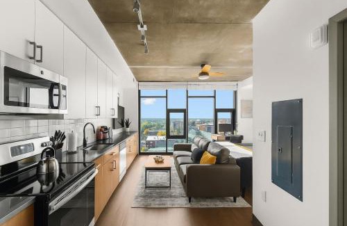 Five Points South Apartment | Bright n Airy Studio Perfect City Escape 8