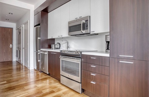 Navy Yard Apartment | Bright Navy Yard 1BR w/Gym & W/D, steps from Nats Park, by Blueground