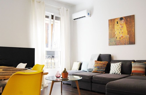 Cortes Apartment | Bright & New - 2BD 2BTH - CITY CENTER (CORTES)