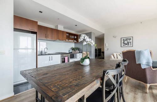 Coburg Apartment | Bright Open Plan Living with Stunning City Views