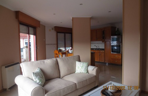 Arcade Condo | BRIGHT PENTHOUSE WITH VIEWS