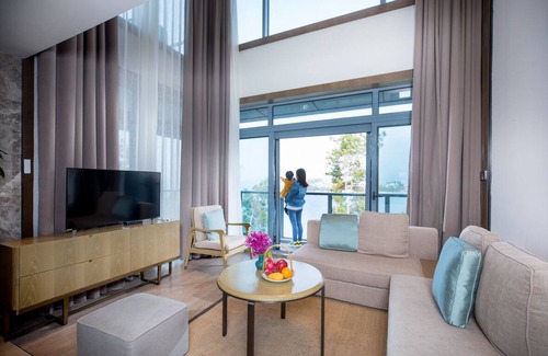 Chun'an Hotel | Bright QiandaoLake Resort