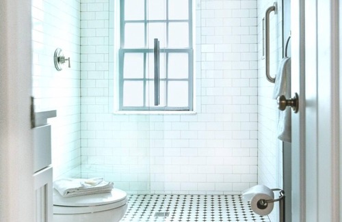 Provincetown Hotel | Bright Queen Room with Fireplace & Skylight - Steps from Downtown Provincetown