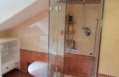 Lichteneck Apartment | Bright, quiet, comfortable vacation apartment for two people (90 m2) with fitted kitchen and WiFi