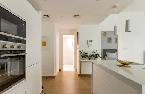 The Greens Apartment | Bright & Relaxing 1BR Apartment