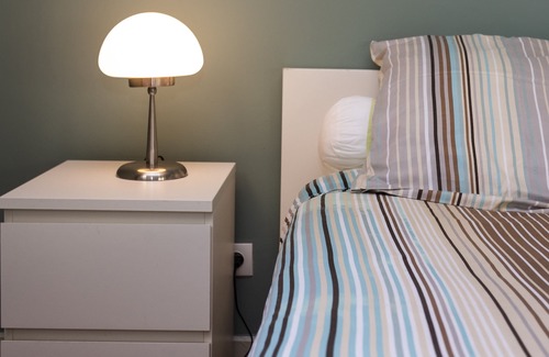 Cauderan House | BRIGHT ROOM IN A RESIDENTIAL AREA