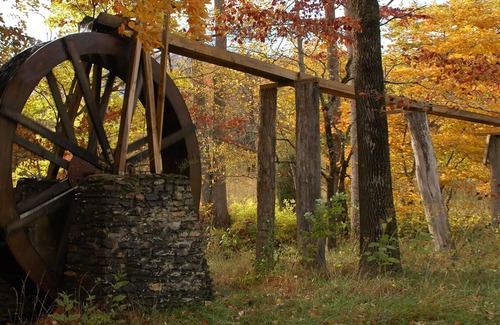 Mill Spring Cabin | Bright's Creek Lodge - King Room- Near Tryon and TIEC & Hendersonville