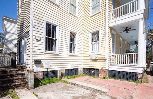 Cannonborough Elliotborough Apartment | Bright & Secluded Apartment with Pool Access