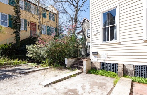 Cannonborough Elliotborough Apartment | Bright & Secluded Apartment with Pool Access