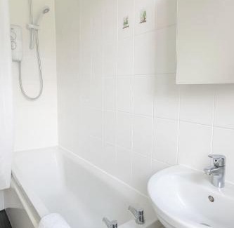 West Pilton Apartment | Bright & Spacious 2 Bedroom Flat